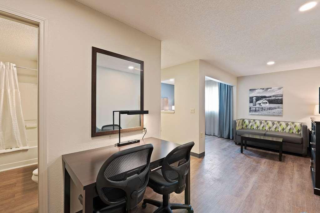 Extended Stay America Select Suites - Charlotte - University Place - E Mccullough Dr Zimmer foto